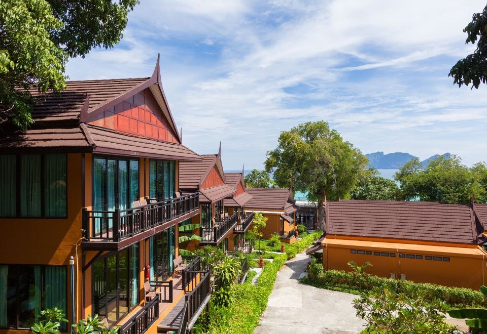 هتل فی فی لانگ بیچ ریزورت